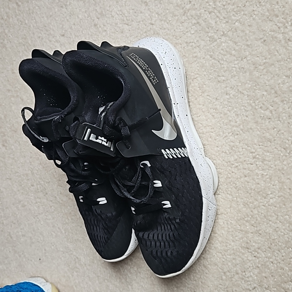 Nike shoes
